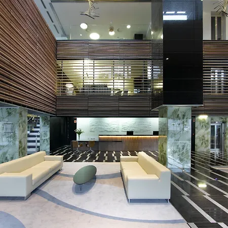 Hotel De 4*
