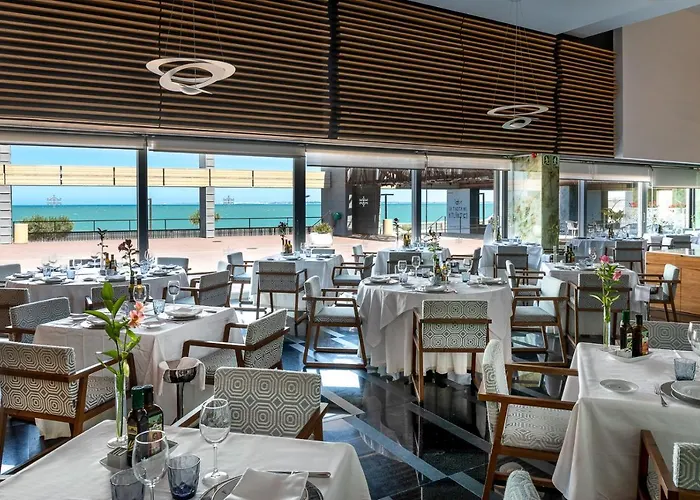 파라도르 데 카디즈 호텔