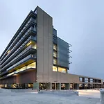 De