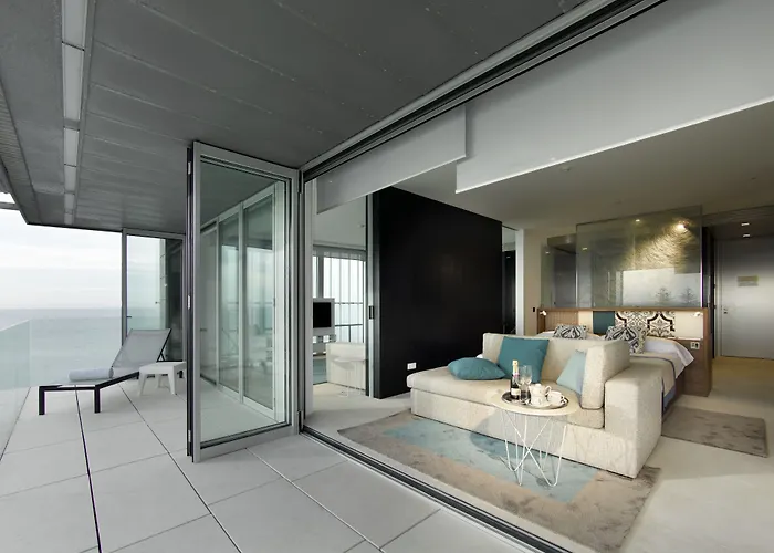 Готель De Кадіс