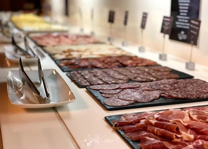 Готель De Кадіс